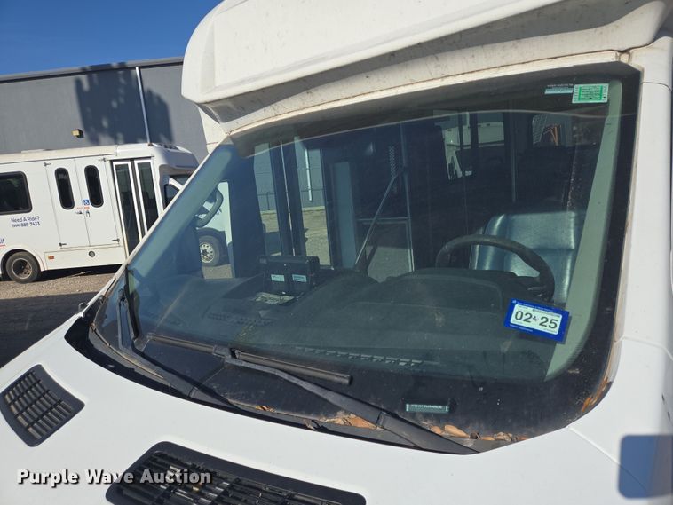 image for item NQ9210 2018 Glaval Ford Transit 350 shuttle bus