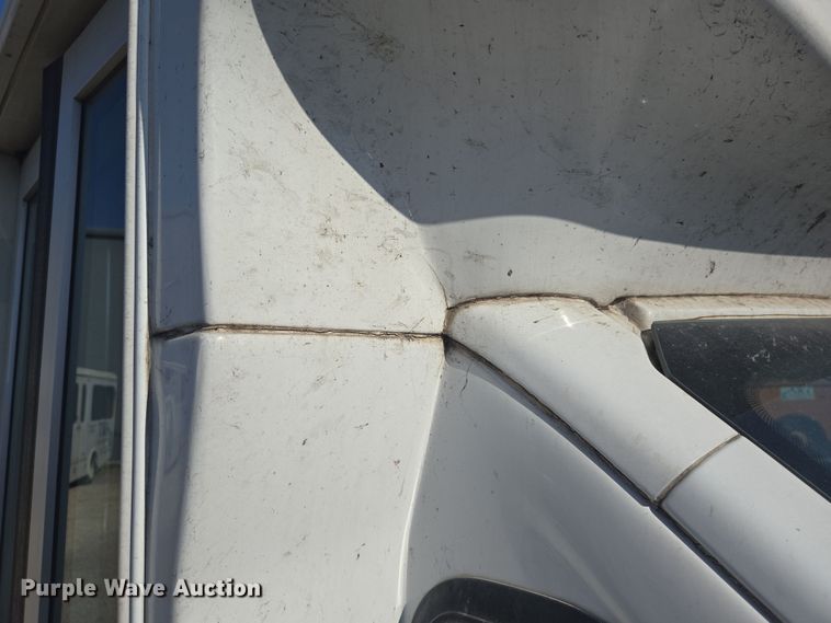 image for item NQ9210 2018 Glaval Ford Transit 350 shuttle bus