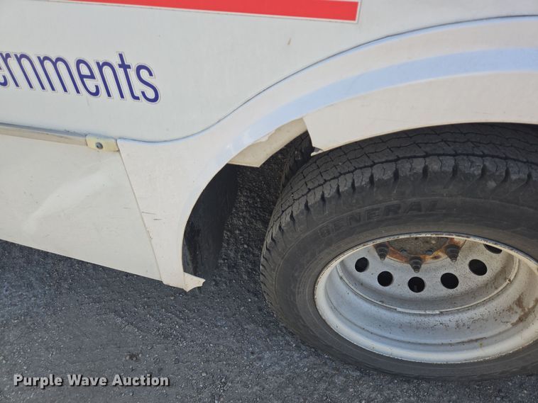 image for item NQ9210 2018 Glaval Ford Transit 350 shuttle bus