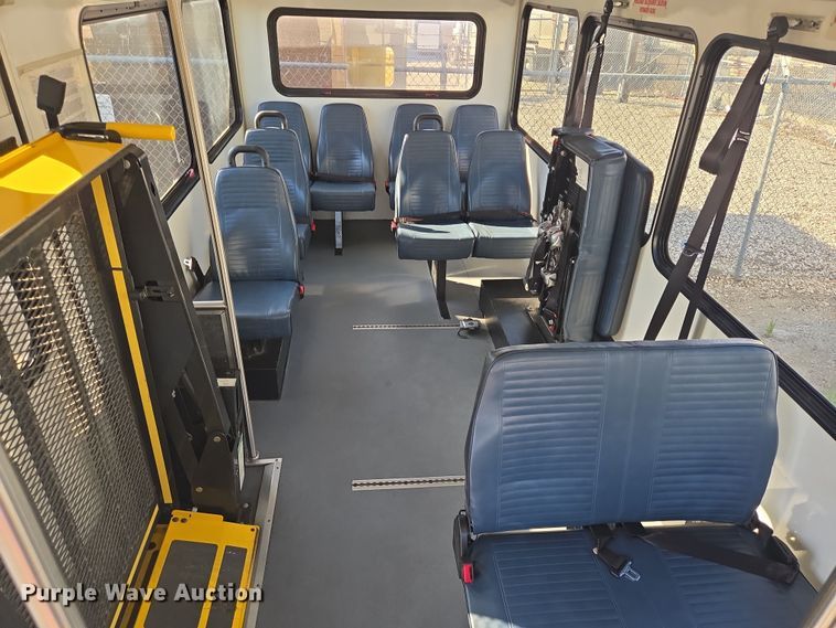 image for item NQ9210 2018 Glaval Ford Transit 350 shuttle bus