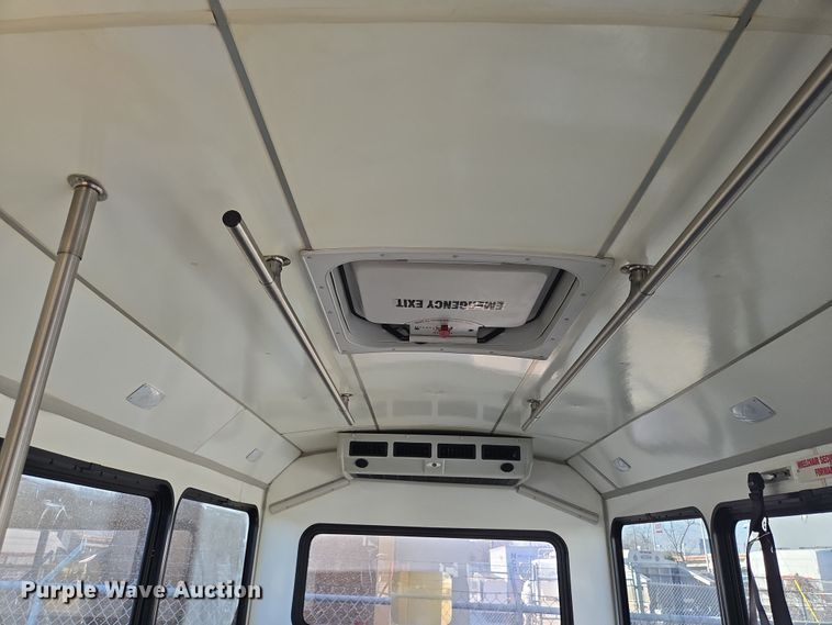 image for item NQ9210 2018 Glaval Ford Transit 350 shuttle bus