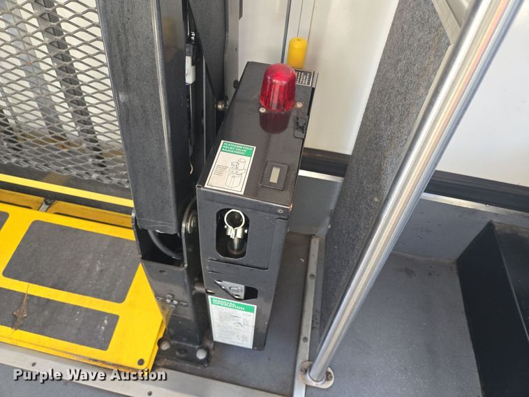 image for item NQ9210 2018 Glaval Ford Transit 350 shuttle bus