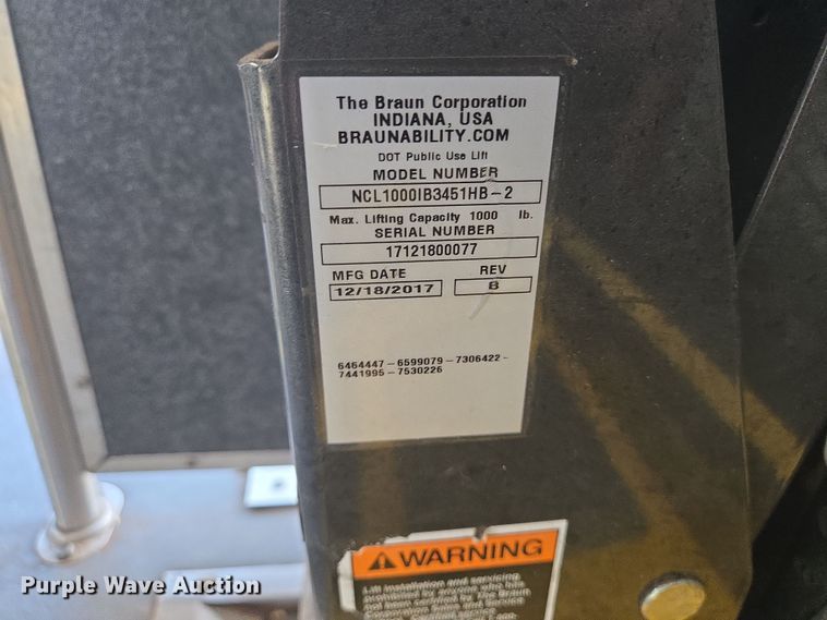 image for item NQ9210 2018 Glaval Ford Transit 350 shuttle bus