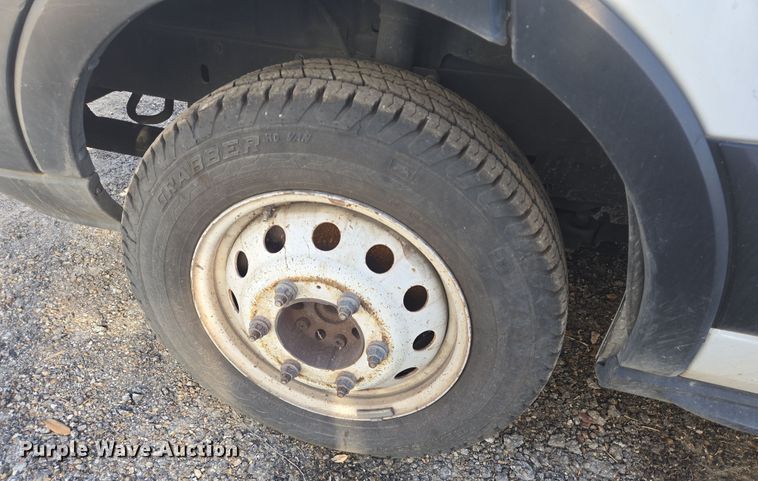 image for item NQ9210 2018 Glaval Ford Transit 350 shuttle bus