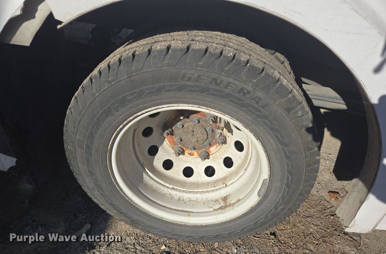 image for item NQ9210 2018 Glaval Ford Transit 350 shuttle bus