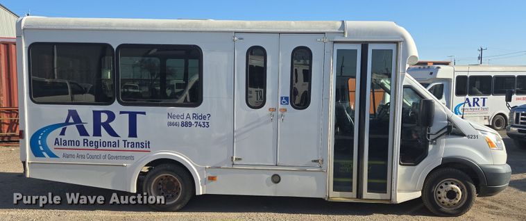 image for item NQ9211 2018 Glaval Ford Transit 350 shuttle bus