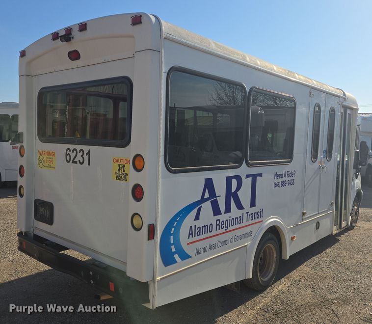 image for item NQ9211 2018 Glaval Ford Transit 350 shuttle bus