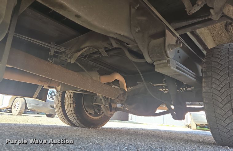 image for item NQ9211 2018 Glaval Ford Transit 350 shuttle bus