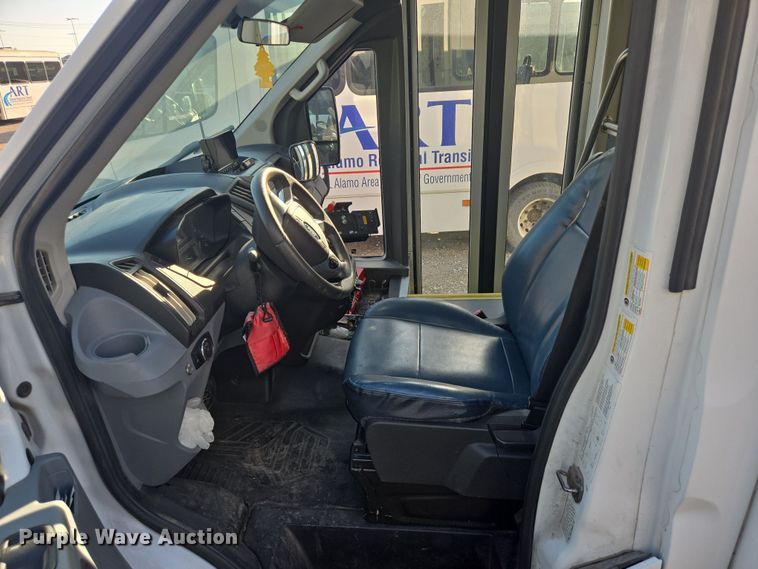 image for item NQ9211 2018 Glaval Ford Transit 350 shuttle bus