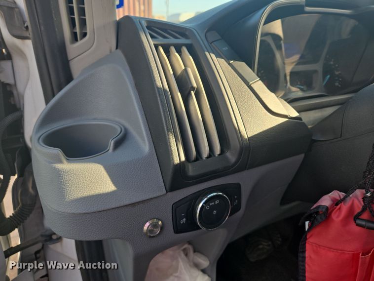 image for item NQ9211 2018 Glaval Ford Transit 350 shuttle bus