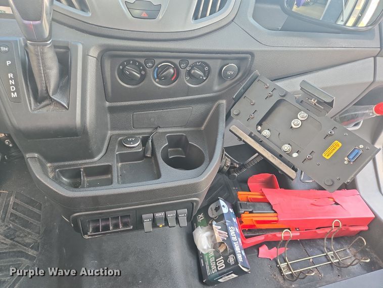 image for item NQ9211 2018 Glaval Ford Transit 350 shuttle bus