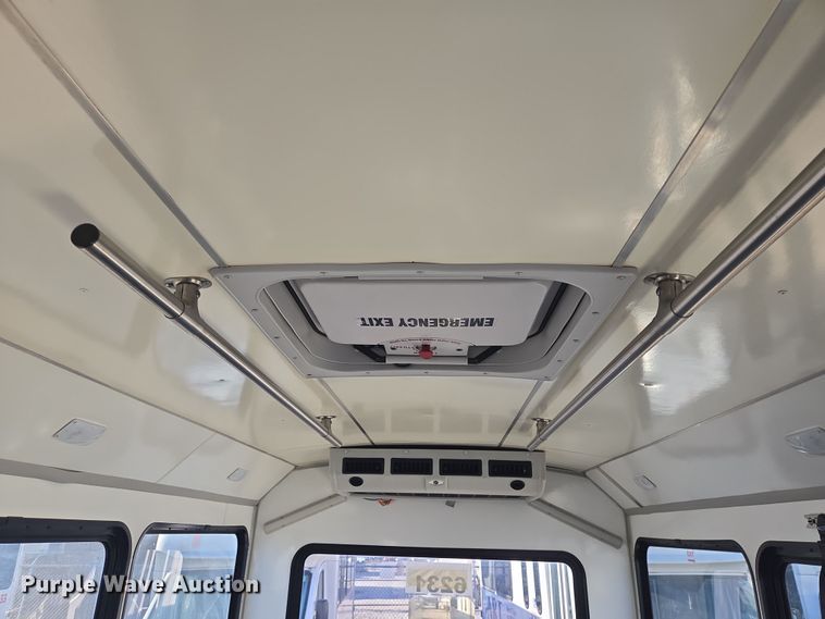 image for item NQ9211 2018 Glaval Ford Transit 350 shuttle bus