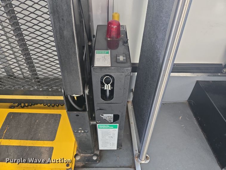 image for item NQ9211 2018 Glaval Ford Transit 350 shuttle bus