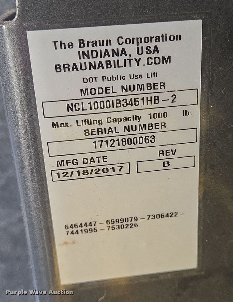 image for item NQ9211 2018 Glaval Ford Transit 350 shuttle bus