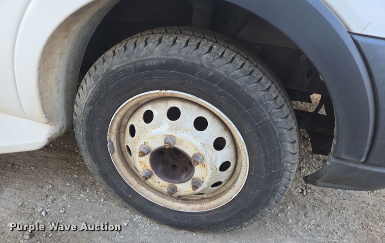 image for item NQ9211 2018 Glaval Ford Transit 350 shuttle bus