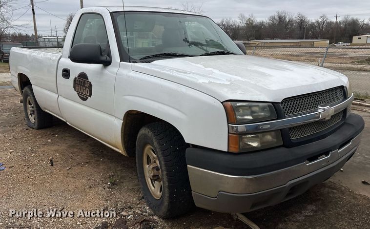 image for item OB9414 2004 Chevrolet Silverado 1500 pickup truck