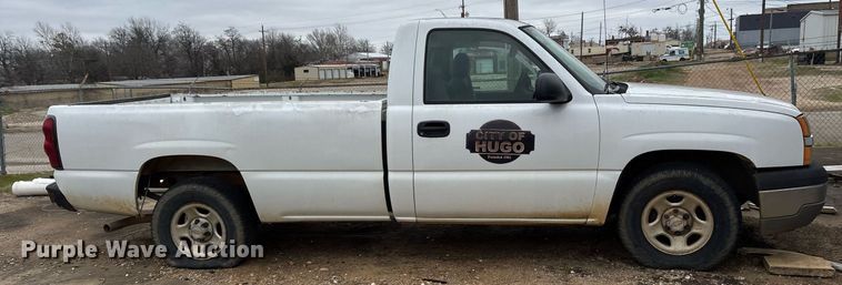 image for item OB9414 2004 Chevrolet Silverado 1500 pickup truck