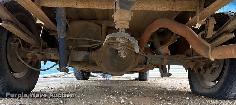 image for item OB9414 2004 Chevrolet Silverado 1500 pickup truck