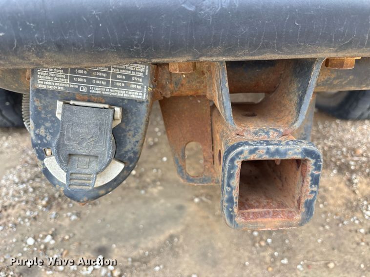 image for item OB9414 2004 Chevrolet Silverado 1500 pickup truck