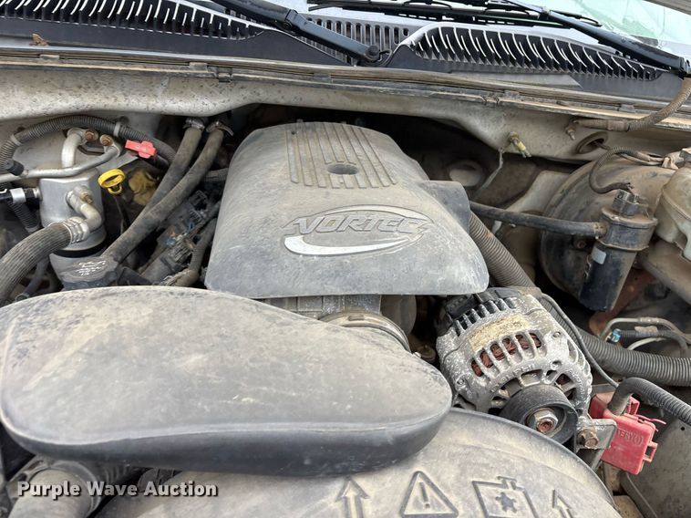 image for item OB9414 2004 Chevrolet Silverado 1500 pickup truck