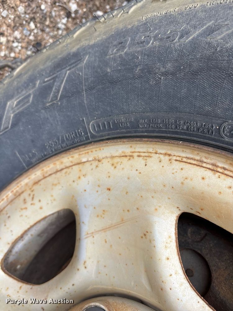 image for item OB9414 2004 Chevrolet Silverado 1500 pickup truck