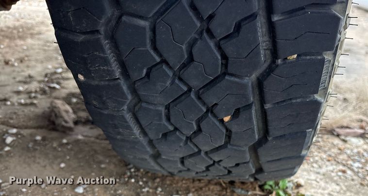 image for item OB9414 2004 Chevrolet Silverado 1500 pickup truck