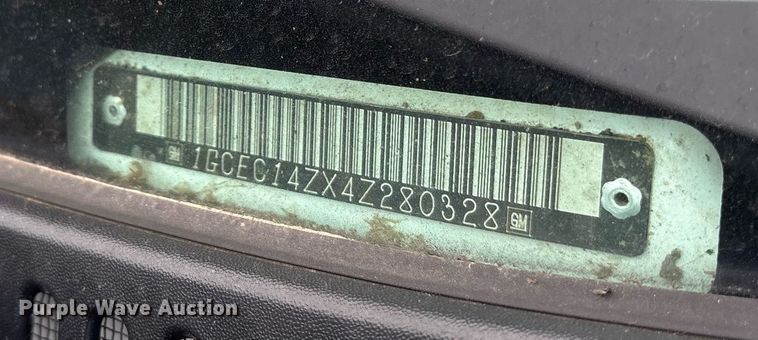 image for item OB9414 2004 Chevrolet Silverado 1500 pickup truck