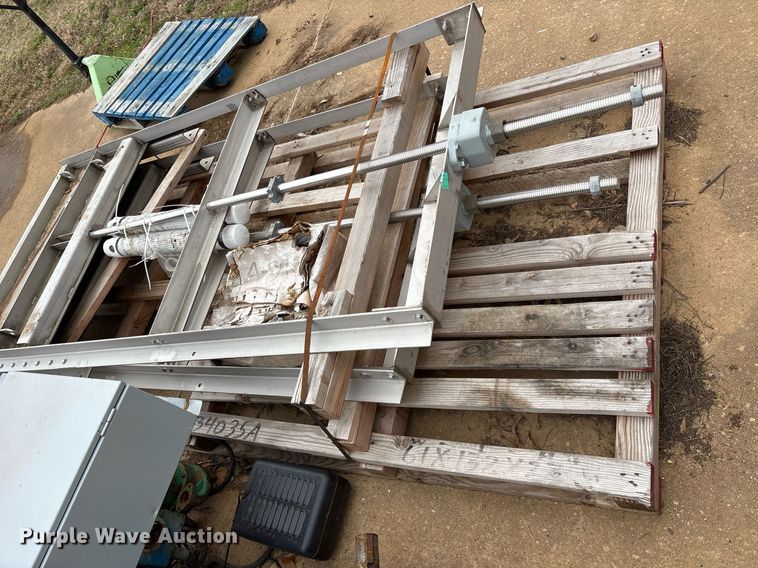 image for item OB9420 (2) 2019 Waterman 48x24 SS-254-1-Y sliding gates