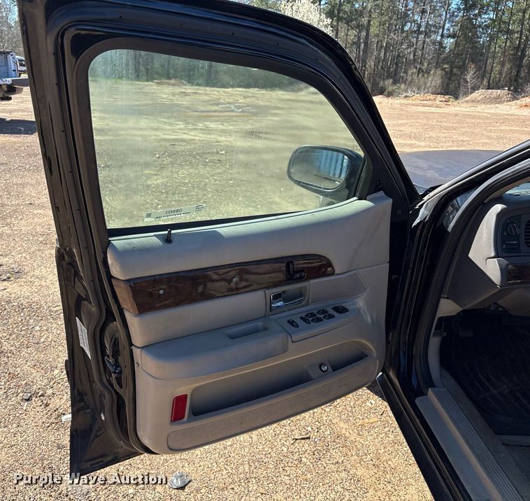 image for item OB9423 2008 Mercury Grand Marquis GS 