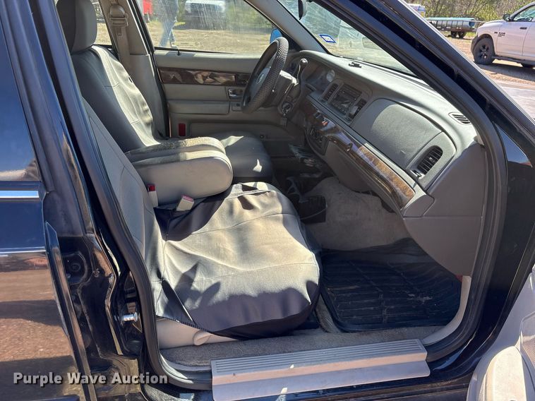 image for item OB9423 2008 Mercury Grand Marquis GS 