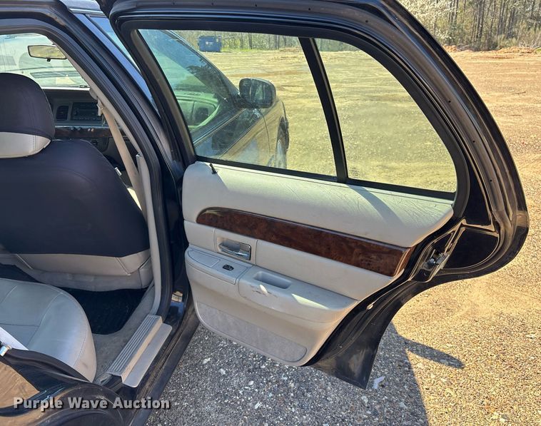 image for item OB9423 2008 Mercury Grand Marquis GS 