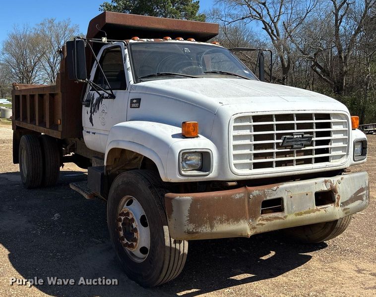 image for item OB9425 1999 Chevrolet C6500 dump truck