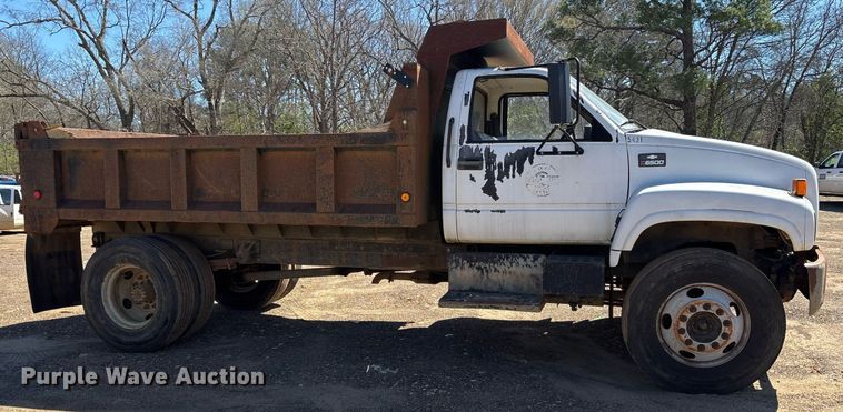 image for item OB9425 1999 Chevrolet C6500 dump truck