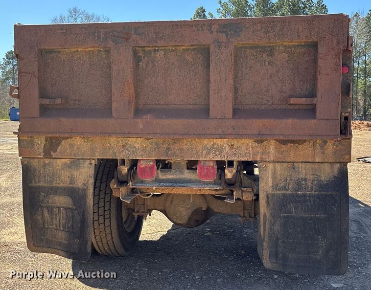 image for item OB9425 1999 Chevrolet C6500 dump truck