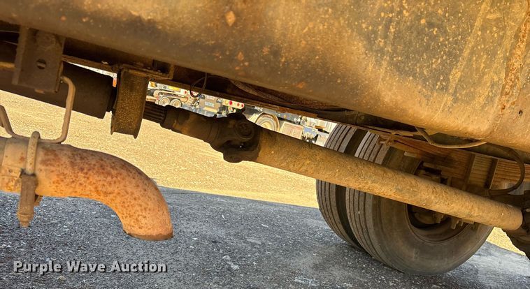 image for item OB9425 1999 Chevrolet C6500 dump truck