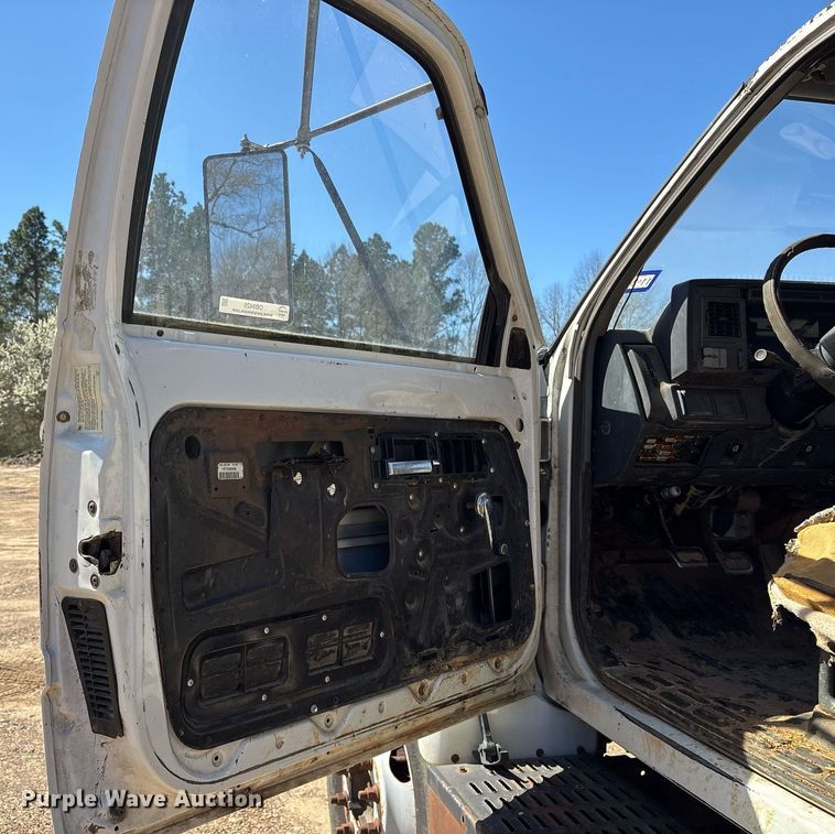 image for item OB9425 1999 Chevrolet C6500 dump truck