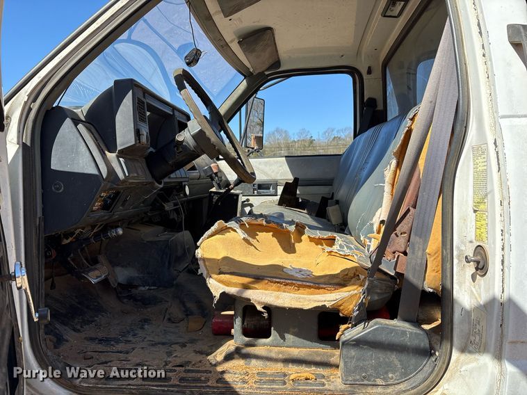 image for item OB9425 1999 Chevrolet C6500 dump truck