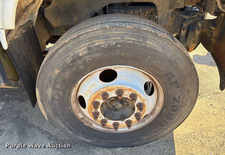 image for item OB9425 1999 Chevrolet C6500 dump truck