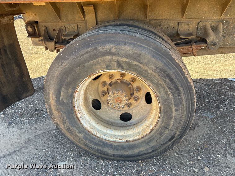 image for item OB9425 1999 Chevrolet C6500 dump truck