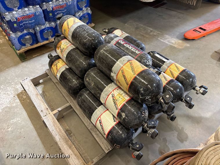 image for item OB9433 (17) Interspiro SCBA tanks