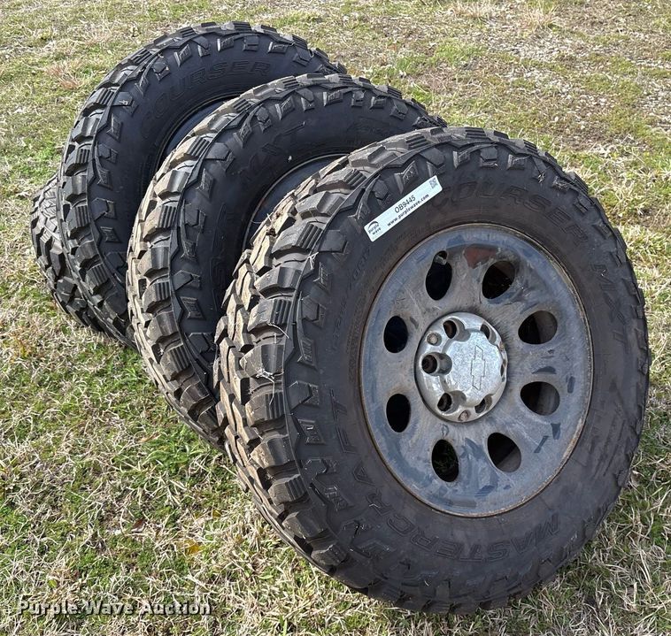 image for item OB9445 (4) Mastercraft LT265/70R17 wheels and tires