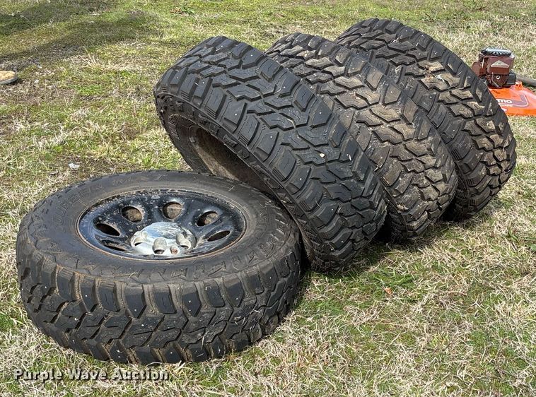 image for item OB9445 (4) Mastercraft LT265/70R17 wheels and tires