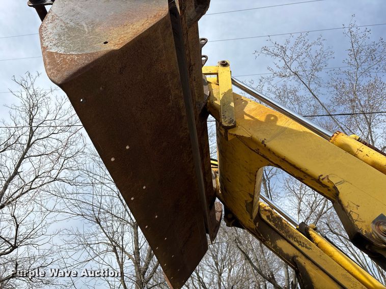 image for item OB9448 2002 New Holland LB110 backhoe