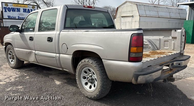 image for item OB9449 2006 GMC Sierra 1500 Crew Cab pickup truck