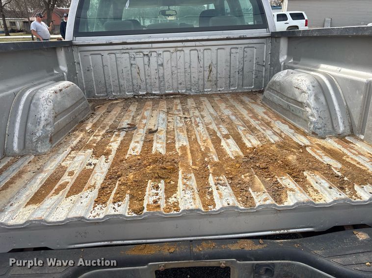 image for item OB9449 2006 GMC Sierra 1500 Crew Cab pickup truck