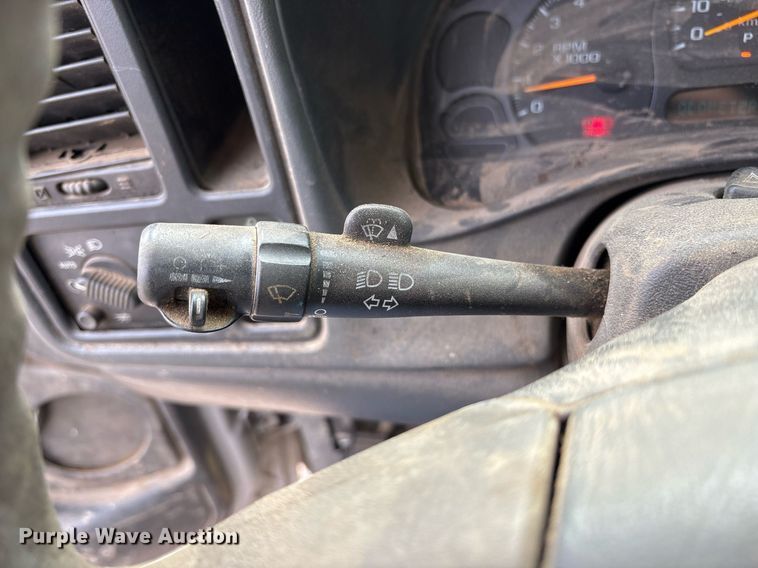 image for item OB9449 2006 GMC Sierra 1500 Crew Cab pickup truck