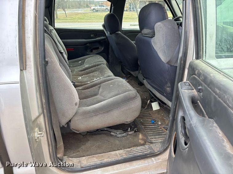 image for item OB9449 2006 GMC Sierra 1500 Crew Cab pickup truck