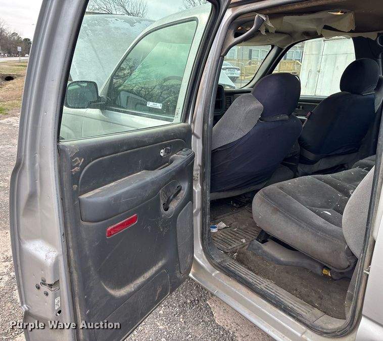 image for item OB9449 2006 GMC Sierra 1500 Crew Cab pickup truck