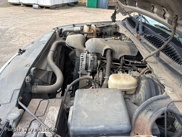 image for item OB9449 2006 GMC Sierra 1500 Crew Cab pickup truck