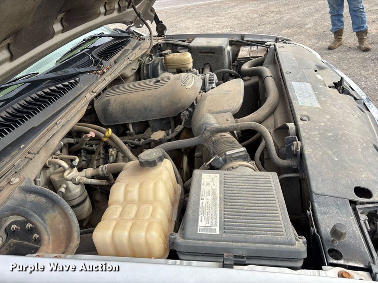 image for item OB9449 2006 GMC Sierra 1500 Crew Cab pickup truck